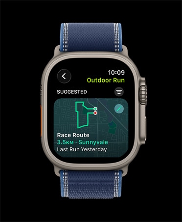 Apple Watch Ultra 3, prirodna boja, kućište od titanija, Utrkivanje rutom, trening Trčanje na otvorenom, remen, narukvica Trail, plava/jarko plava boja