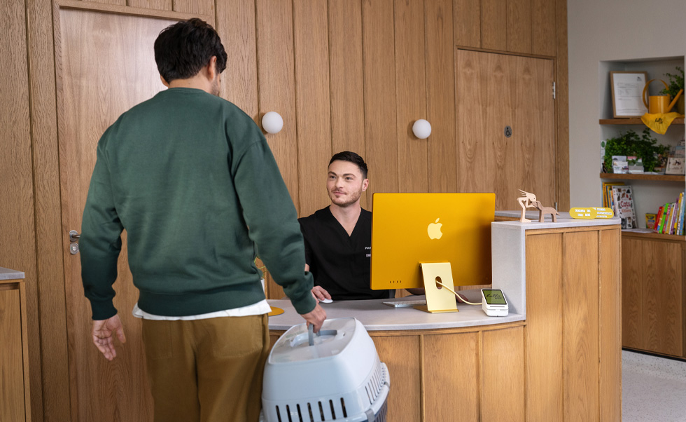 El iMac hace que la admisión de pacientes sea sencilla y precisa.