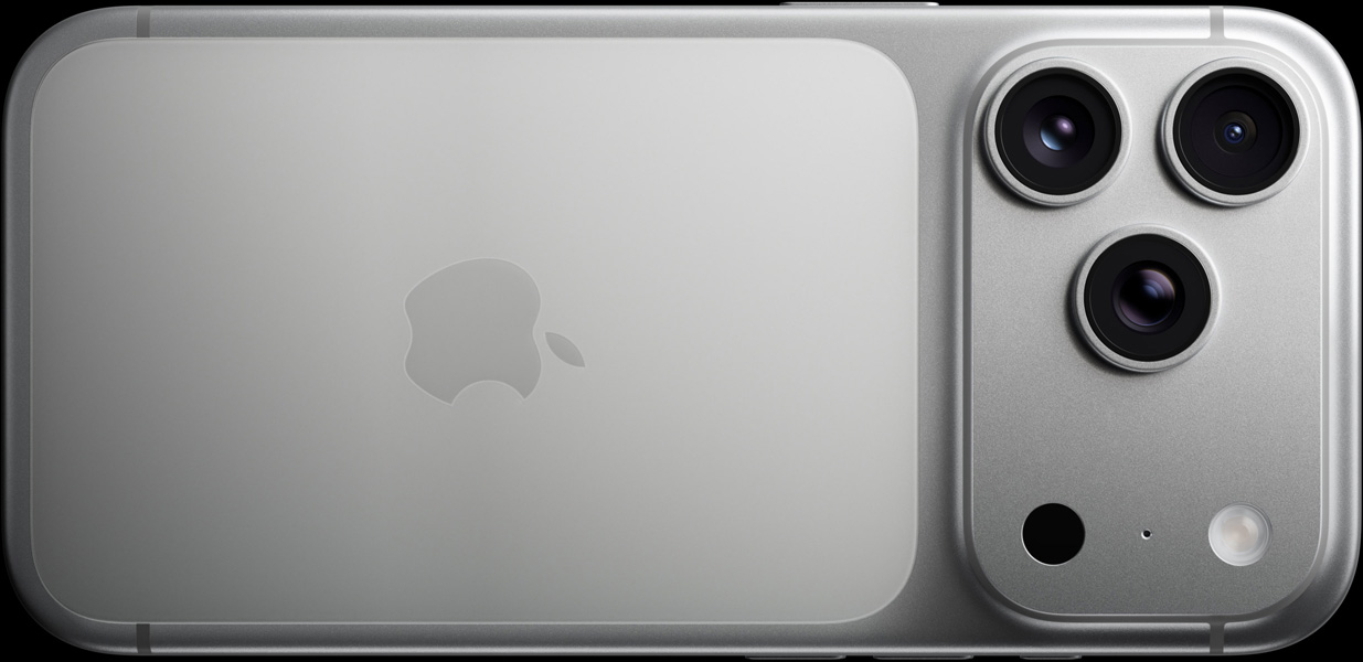 Tył iPhone’a 17 Pro w kolorze srebrnym, system pro aparatów, 3 obiektywy, mikrofon, flesz