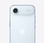 Tył obudowy iPhone’a Air w kolorze błękitnym, system aparatu Fusion w wypukłej górnej części urządzenia